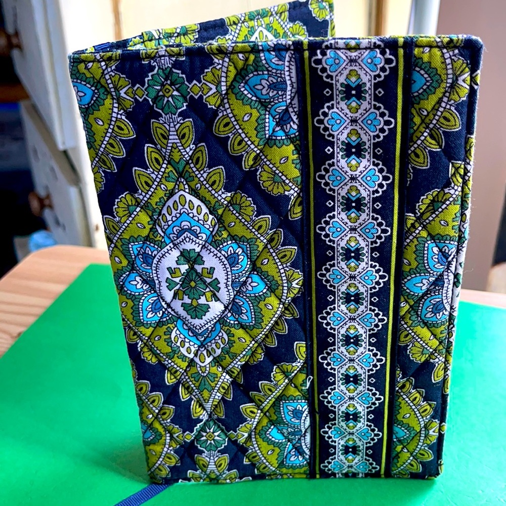 VeraBradley folio, paperback book or journal cover